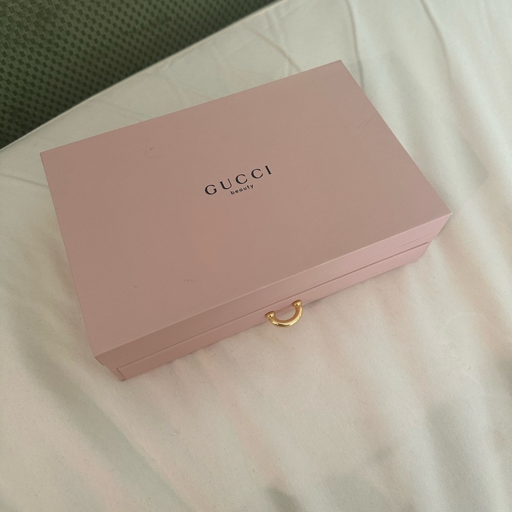 Gucci beauty box